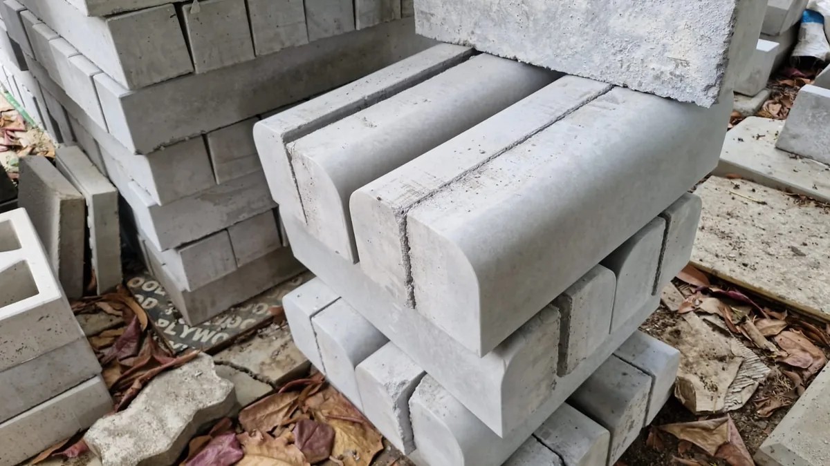 Kerb Model 2 (Round Top) photo 2