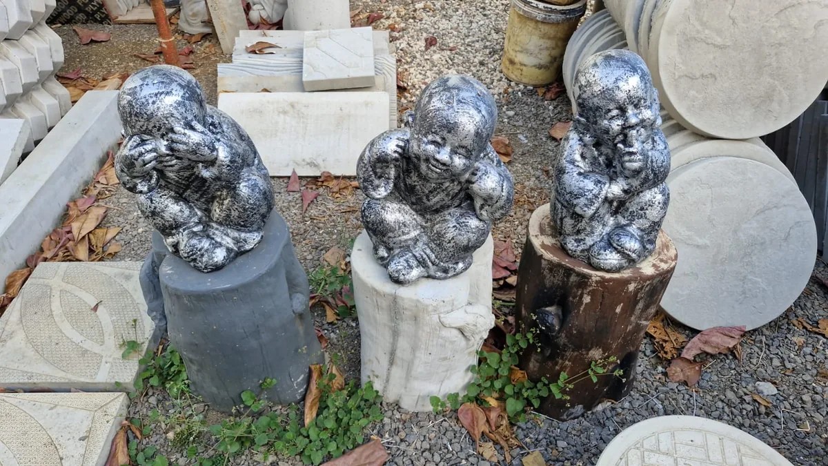 See No Evil, Hear No Evil, Talk No Evil (Trio) photo 2